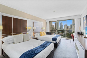 Cosy Studio with Ocean Views & Rooftop Jacuzzis